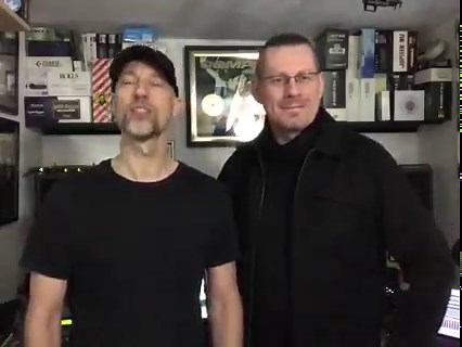 OOMPH! setzen Arbeiten an neuem Studioalbum mit neuem Sänger fort! Große Headliner Tour auf Herbst 2023 verschoben – gekaufte Tickets behalten ihre Gültigkeit Videobotschaft von OOMPH!: „Liebe Fans und Freunde, wir haben uns in den letzten Monaten keine Pausen gegönnt und arbeiten zusammen mit unserem neuen Sänger hochmotiviert und mit Volldampf an den neuen Songs unseres nächsten Albums und es fühlt sich alles absolut gut und richtig an! Unser Label Napalm Records, ausgesuchte Partner und enge 