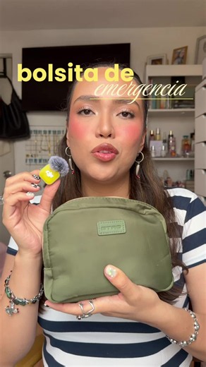 Ponme en comentarios qué agregarías (y qué quitarías) 🫪 Definitivamente: estas bolsitas salvan vidas ☝🏼 #makeup #makeuptips #makeuphacks #tips #hack