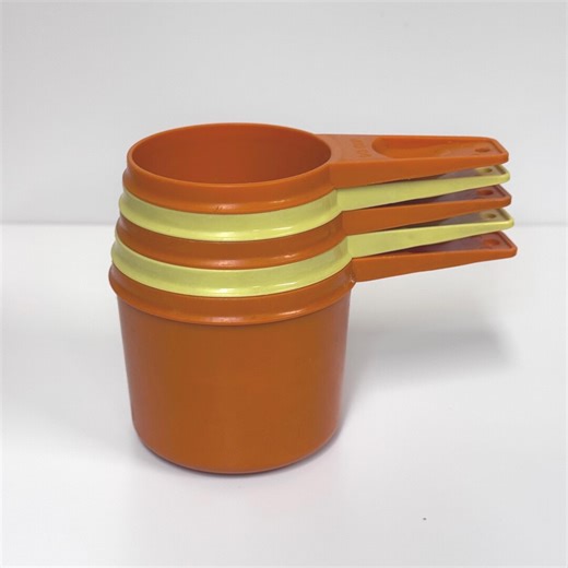 Vintage Tupperware Measuring Cups: Retro Kitchen Decor, 5-piece Set - Etsy