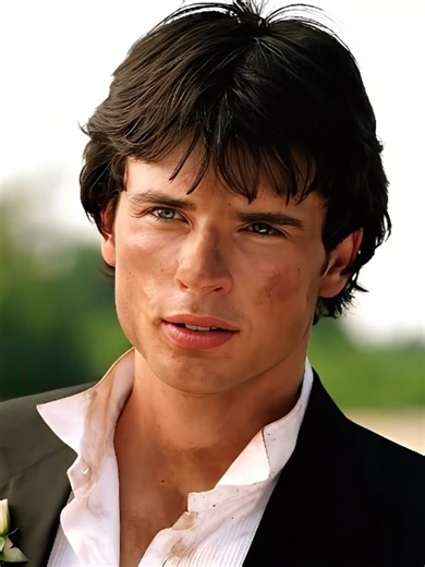 Apenas deixe o cabelo crescer — cabelo do Clark Kent e Damon Salvatore