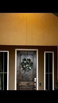 DIY Magnolia wreath for front door