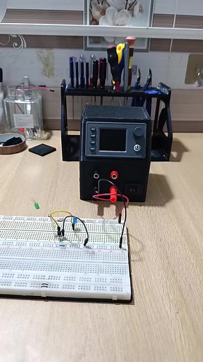 Đèn pin Thái Dương Năng Arduino: Hướng dẫn làm đèn pin năng lượng mặt trời