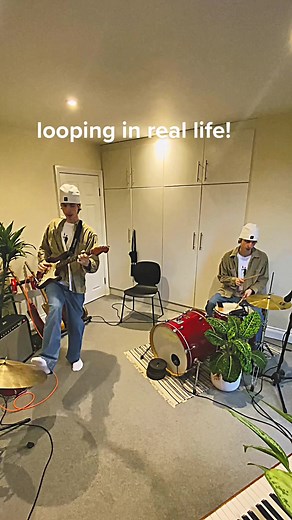 this guitar part was so hard to get right #jams #loop #guitar #drums #bass #neosoul