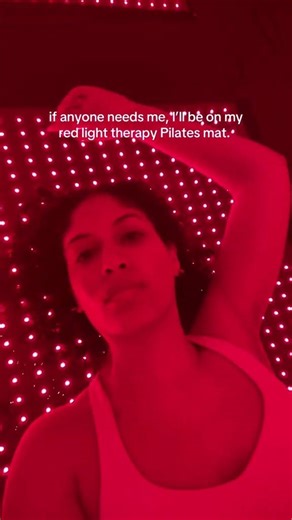 Our red & near-infrared light mat supports circulation, muscle comfort, and glowing skin