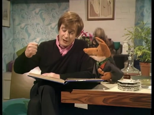 🤍ྀིྀི Remembering Derek Fowlds who passed away on this day in 2020, aged 82. From Yes Minister to Heartbeat and not forgetting being the guardian of a certain canine - he'll always be Mr Derek to me. Basil Brush delivered a heartfelt poem after making a surprise appearance at the funeral service of Mr. Derek. 'Mr. Derek' by Basil Brush 'Mr. Derek, Mr. Derek, Mr. Derek, what is a fox to do, 'I've gone and lost my Mister, won't be the same without you. 'How we always made 'em laugh, with sketches