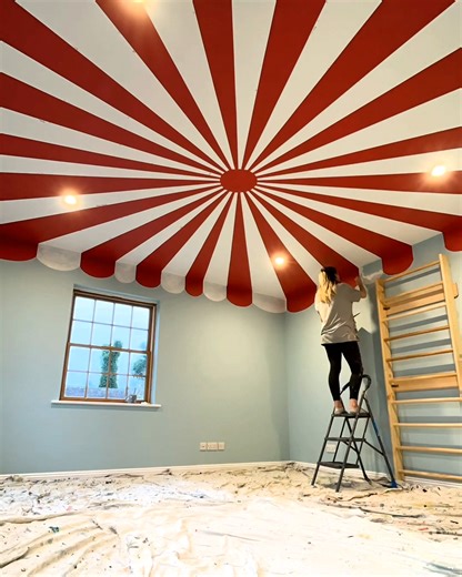This paintjob turned a nursery into a circus tent 🎪👏 | UNILAD Tech