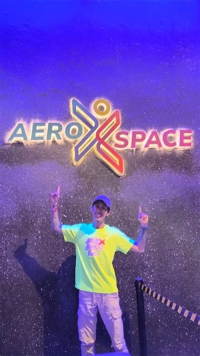 Raffi Kemal on Instagram: "Malam minggu paling beda di Bali ada di AeroxSpace Adventure 🚀 Indoor adventure park terbesar di Bali dengan 25 wahana seru, konsep glow in the dark, DJ live, lighting neon, food court, lounge area, dan parkiran luas. Cocok untuk semua usia—main, nongkrong, dan party dalam satu tempat. Kalau mau weekend yang gak gitu-gitu aja, @aeroxspace.adventure jawabannya. #AeroxSpace #GlowPartyBali #WeekendBali #BaliNightLife #tempatmainbali"