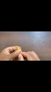 💍 Cómo hacer un anillo de papel fácil y bonito | Tutorial paso a paso ¡Aprende a crear tu propio anillo de papel en casa! 😍 En este tutorial te enseño, paso a paso y de forma sencilla, cómo hacer un anillo que puedes usar para decorar, regalar o sorprender. 📄 Solo necesitas papel, tus manos y un poquito de creatividad. ✨ ¡Dale like y comparte para que más personas puedan hacerlo! #AnilloDePapel #ManualidadesFaciles #Origami #DIY #ArteEnPapel #TutorialFacil #Manualidades #Anillo #HechoAMano #i