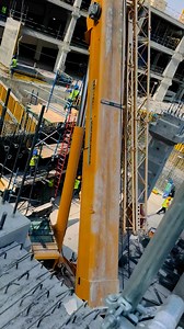 5.3K views · 85 reactions | Do not Stand Under Boom.!!! Safety officer khud nichy ja rahy .. phir kehty hum Engineer hain Hamy sekhao gayeReference waly sb easy hoty #mobilecraneoperator #cranehooks #criticallifting #construction #jubail #heavyequipment #safetyfirst | Mr Lifting | Facebook