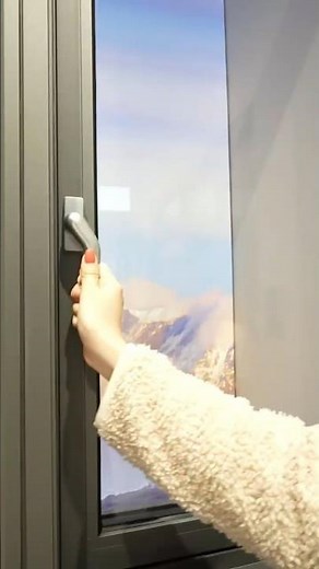 Think Folding Screens Don’t Work with Casement Windows? 🤔#home #shorts #windows #folder #screen