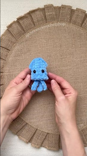 Teeny Tiny No-Sew Crochet Squid - | #amigurumi