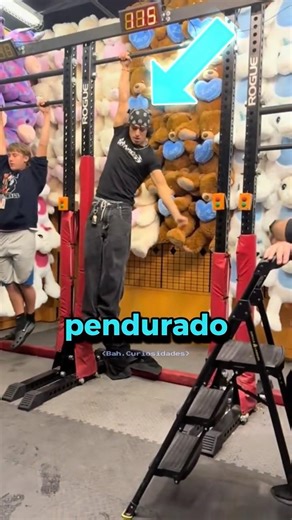 The easiest way to make money for this calisthenics enthusiast. 💵