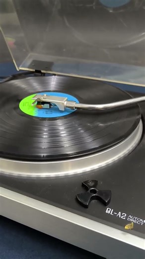 日本 Victor 黑膠唱片機 QL-A2