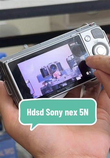 Hướng dẫn sử dụng máy ảnh Sony nex 5N nhanh gọn cho người mới bắt đầu sử dụng. Việc làm video này xuất phát ngẫu hứng bằng việc hd trực tiếp cho khách, chắc chắn sẽ còn nhiều các khâu các bước thiếu k được như kịch bản soạn sẵn, bạn nào vướng gì có thể lh để mình hỗ trợ thêm #nex5N #mayanhsony #sonynex5n #dmax98 #hdsd