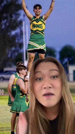 #powderpuff #football #cheer #fyp #comedy #cheerleading #highschool #greenscreen #greenscreenvideo