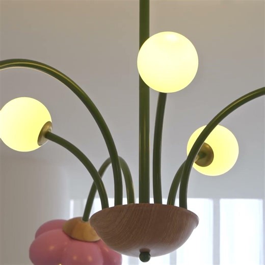 Sika Flower Chandelier – Flowers Blooming in Light and Shadow ✨