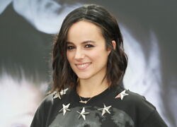 Alizée : biographie, actus, photos et vidéos sur Voici.fr