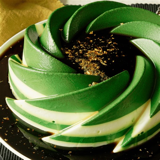 Two-Tone Matcha and Cream Custard