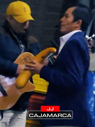 Feliz Cumpleaños y Música con JJ en Cajamarca