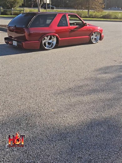 Candy Red & Chrome: The Perfect Pair. #hotclassicrides #s10blazer #minitruckin #s10nation #blazergang