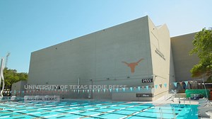 Dive into excellence at University of Texas' Myrtha pool! 🏊‍♂️🌟 The University of Texas boasts a top-tier outdoor Myrtha pool, designed for both athletes and students, ensuring top-notch conditions for swimming and training. Named in honour of the legendary coach Eddie Reese, this facility, opened in August 2020, is equipped with Myrtha’s advanced technology and offers versatile training configurations for both NCAA and long-course seasons. 🌊🏆 Celebrate a legacy of swimming excellence with u