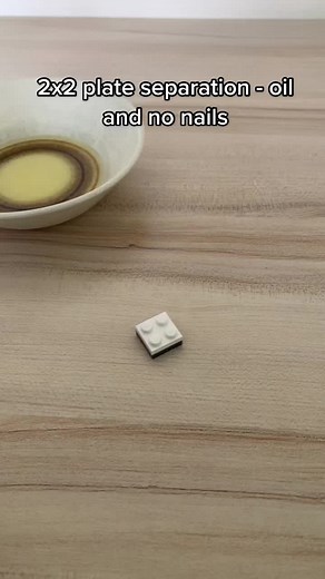 Efficient Way to Separate Two 2x2 Lego Plates