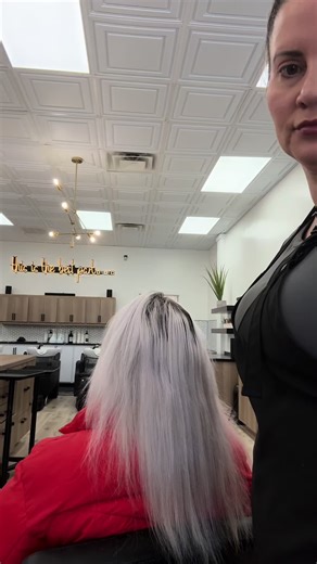 Bleach Your Extensions Safely with Expert Tips