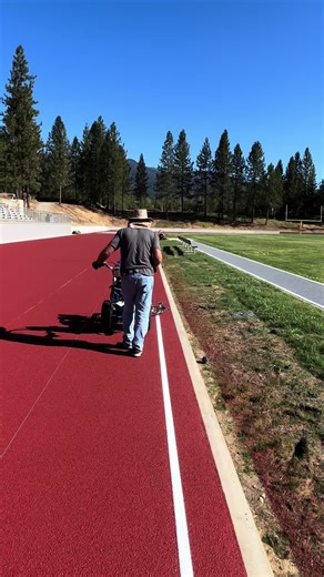 Watching the Trinity High School logo come to life in this hidden valley is the reset you didn’t know you needed. Wait for the final reveal of that logo—it’s crisp. ✨ Hashtags: #ASMR #Satisfying #TrackAndField #TrinityHighSchool #FreshPaint