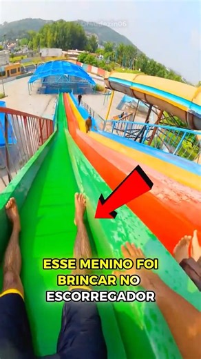 Ele estava num toboágua Mas... #curiosidades