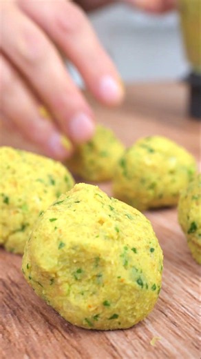 Crispy dahl bites