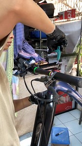 75K views · 679 reactions | How to Clean a Bike Headset | #BikeMaintenance #HeadsetCleaning #CyclingTips #Reels | Jay Angelo De Ocera | Gelo The Mekaniko | Facebook