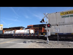 BNSF Intermodal Z-Trains Meet, Comanche Dr. Railroad Crossing, Bakersfield CA