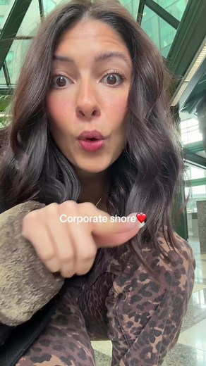 Chic Corporate Outfit Inspiration