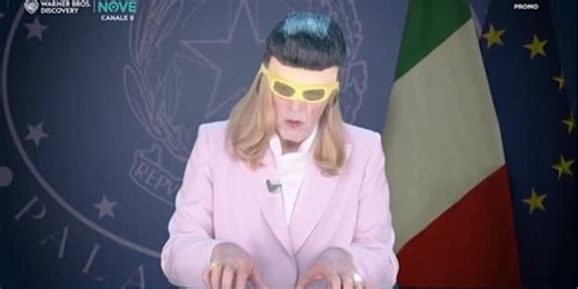 Crozza, Giorgia Meloni diventa Giorgia Pitony | Video Oggi