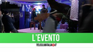 1.4K views | Vigilia di natale, La musica classica colonna sonora al "mercato ittico" di Mugnano | Tele Club Italia | Facebook