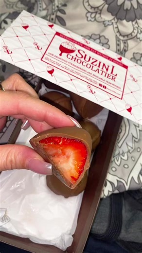 #chocolate #strawberry #valentine #yummy #musthaves 🍓🍫