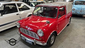 Lot 30 - 1971 MINI PICKUP