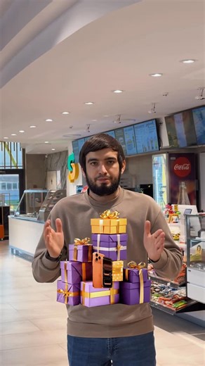 Ахмед on Instagram: "Успейте принять участие до 20 декабря! Уже 20 декабря в 11:00 состоится большой праздник в честь 20-летия АЗС Europetrol. 🎁 Призы розыгрыша: 1 место — путёвка на Хадж 2, 3 и 4 места — путёвки на Умру и другие ценные призы! 🎁 Гостей ждёт праздничный фуршет, салют, а для детей — отдельная развлекательная программа. Приходите всей семьёй, будем рады каждому!"