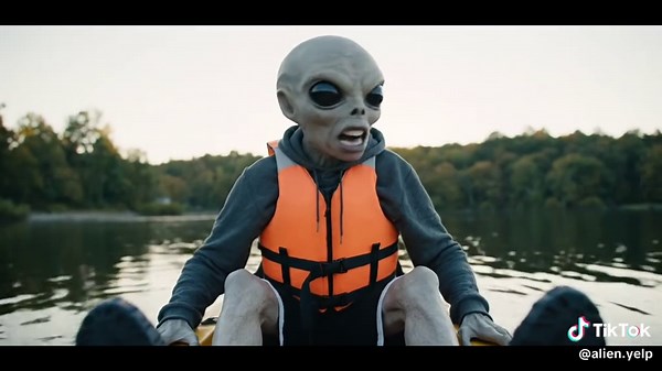 Alien Kayaking Fiasco: Hilarious Earth Adventure
