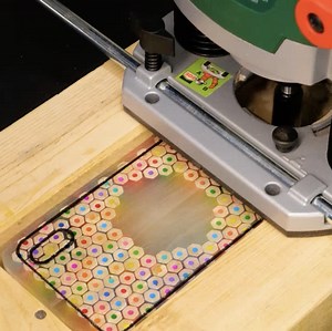 Recycling color pencils into a unique phone case! | 5-Minute MAGIC