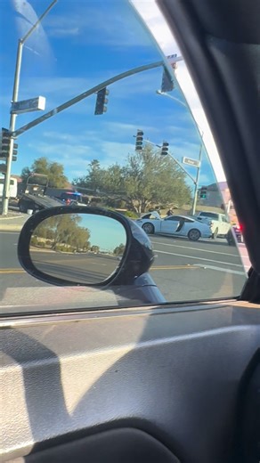 How smh the speed limit is 35 | Kenneth William