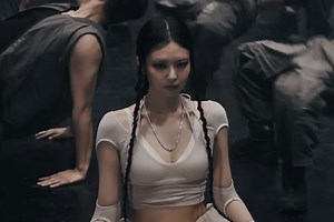 Watch: BLACKPINK’s Jennie Serves Power And Attitude In Hard-Hitting “Like JENNIE” MV | Soompi
