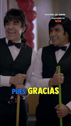 Palazuelos runs away from Vítor and Albertano #NosotrosLosGuapos #Vítor #Albertano #adriánuribe