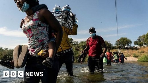 US immigration: Thousands gather under bridge at US-Mexico border in growing crisis