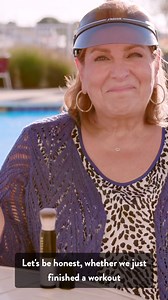 Our Matte Maker Loose Powder Brush absorbs excess oil, perspiration, mattifies the skin, sets foundation, and keeps your complexion shine free! Do you have an on-the-go loose powder that can do all that? #lauragellerbeauty #mattemaker | Laura Geller Beauty