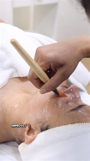 Punam Chety on Instagram: "Getting my skin Oscar ready!!! “Skin tighter than my schedule” with SkinLab’s exclusive Red carpet facial treating my face like a VIP with Medical Grade Exfoliation, Collagen Remodelling and Intense hydration. It’s a combination of traditional facial meets the advanced modern technology with use of exclusive tools such as Roll out your red carpet today for a firmer, tighter, youthful, radiant skin with natural glow. Book your appointments now. Call 7259 200 200 or visi