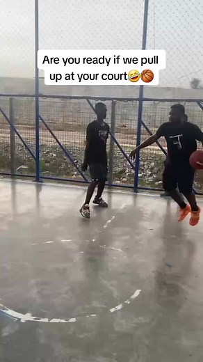 Pulling Up at Junction Mall Basketball Court 🤣🏀 | Viral Streetball TikTok