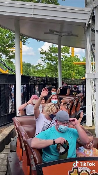 30 Second Park Review of Kennywood! #kennywood #themepark #rollercoaster #ride #pittsburgh #westmifflin #pennsylvania