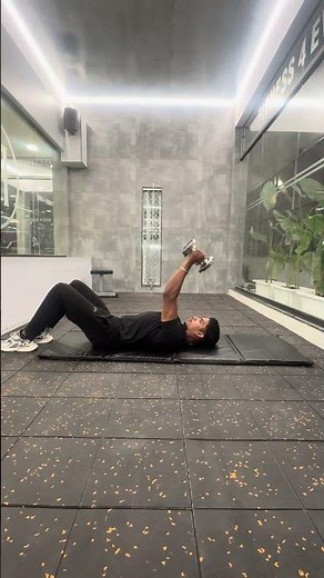 Basic floor triceps extension