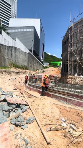 Chipping concrete surface #construction#civilengineering#buildingtrust